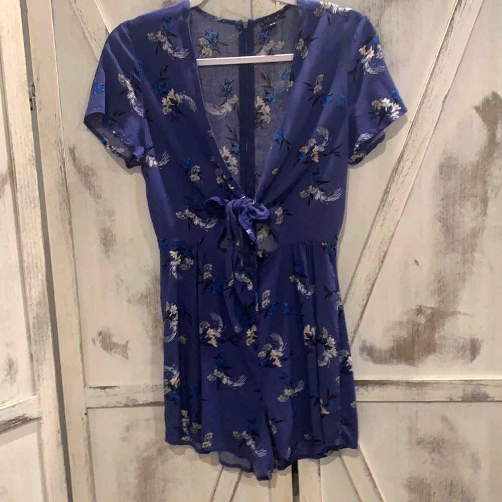 Ladies romper, blue with pattern, size M.